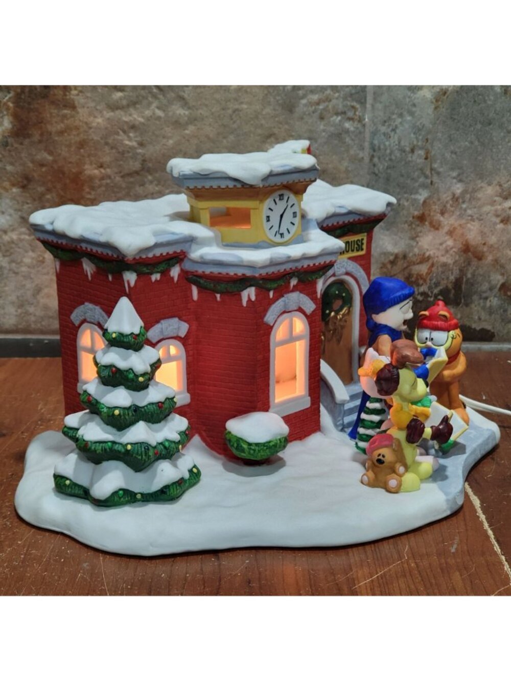 Vintage 1995 Danbury Mint Garfields Christmas Village The Court House Lighted NI - Picture 11 of 11